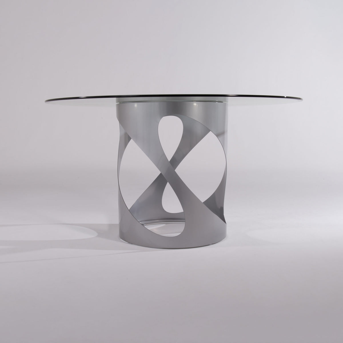 Everly Dining Table