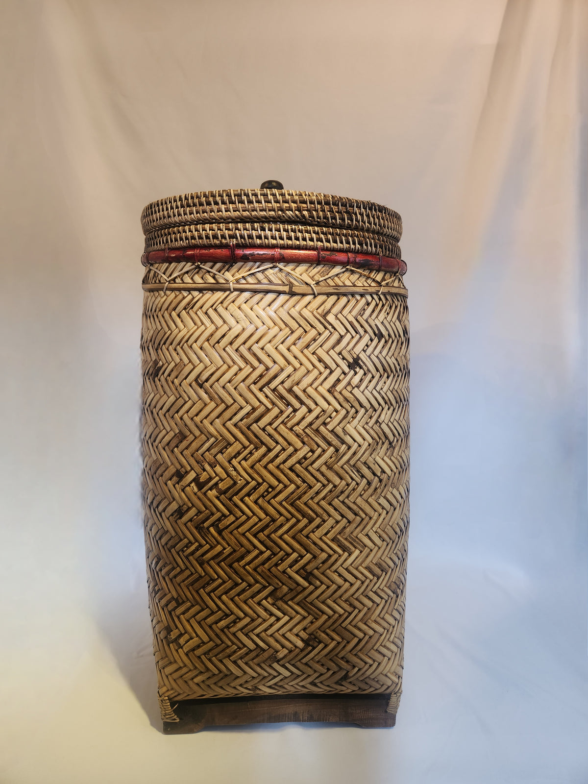 Woven Basket w/ Lid