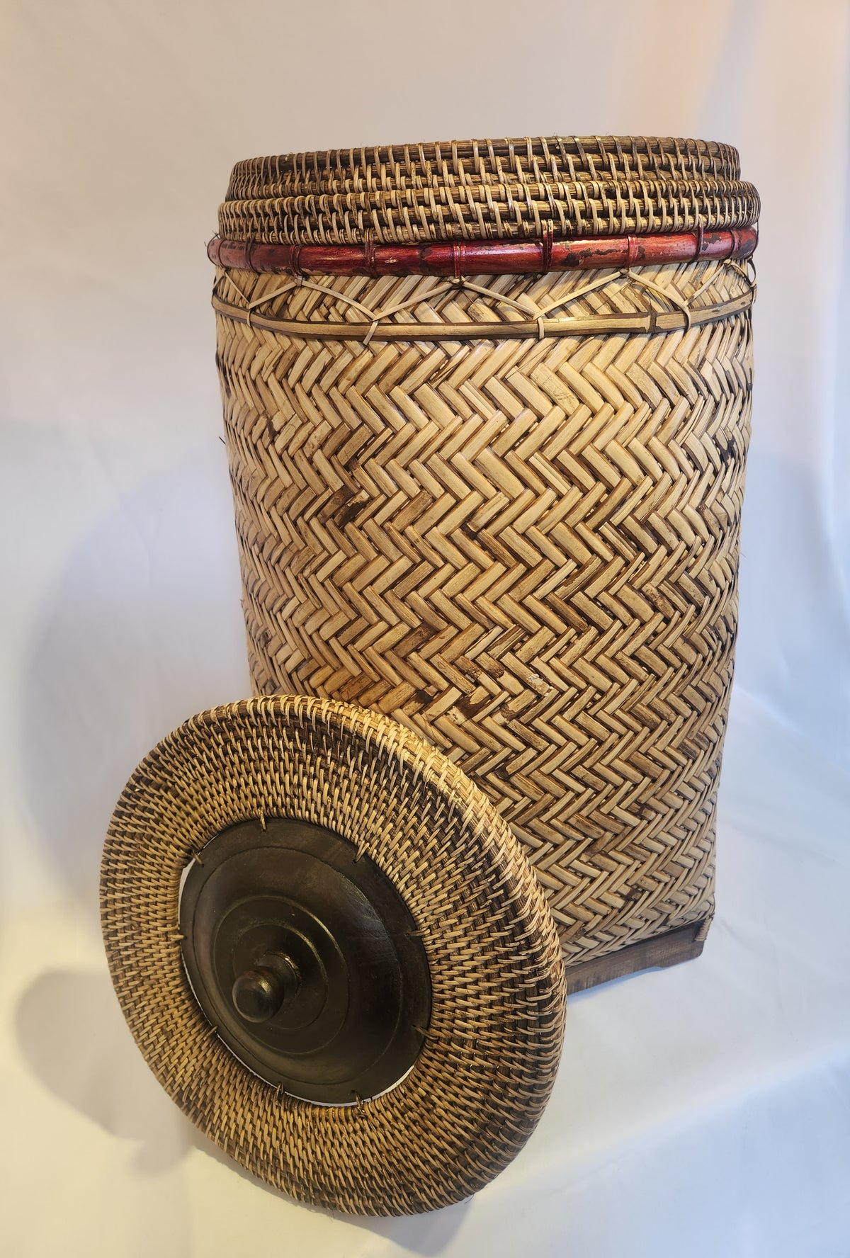 Woven Basket w/ Lid