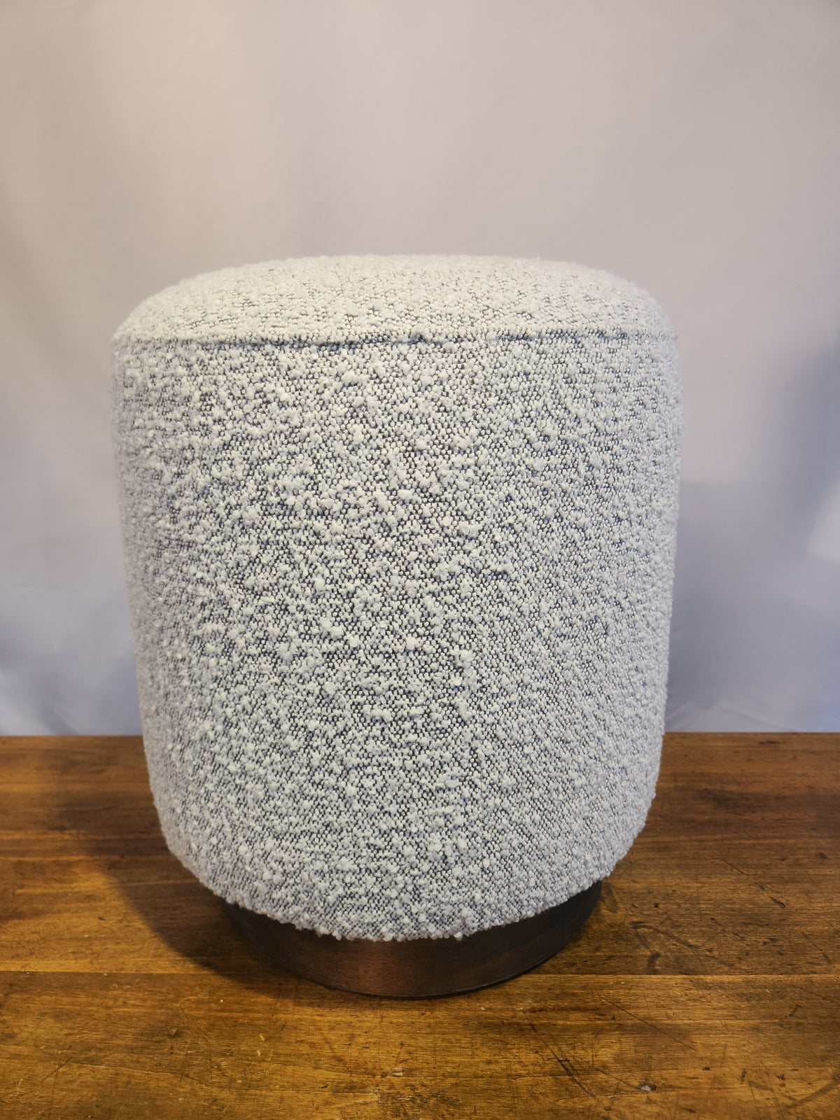 Avila Ottoman, Gray