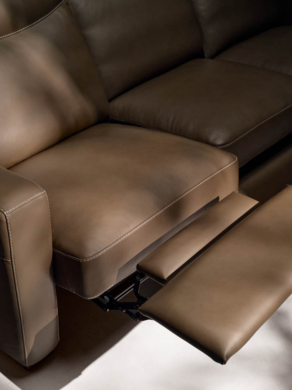Sarasota | Motion Sofa
